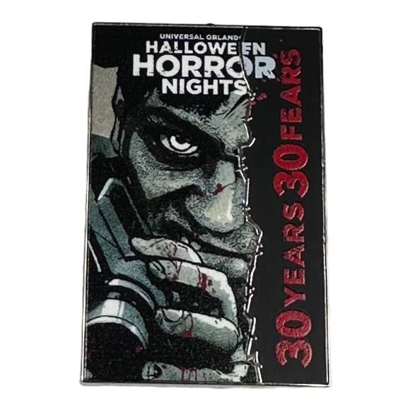2021 Universal Studios Halloween Horror Nights Mystery Pin - Director - Picture 1 of 1